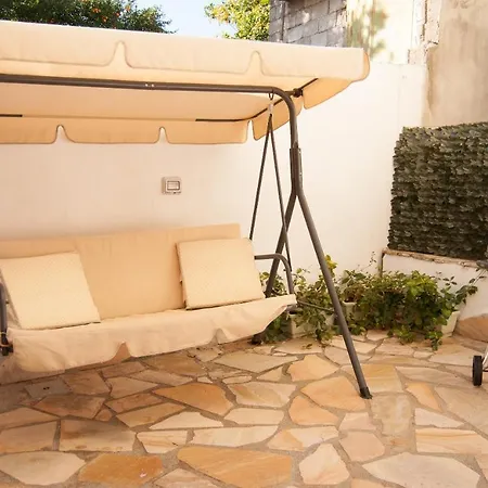 別荘 Sotza's Little House Padru